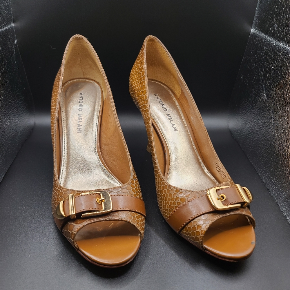 Antonio Melani Camel Peeptoe Pump Size 8.5